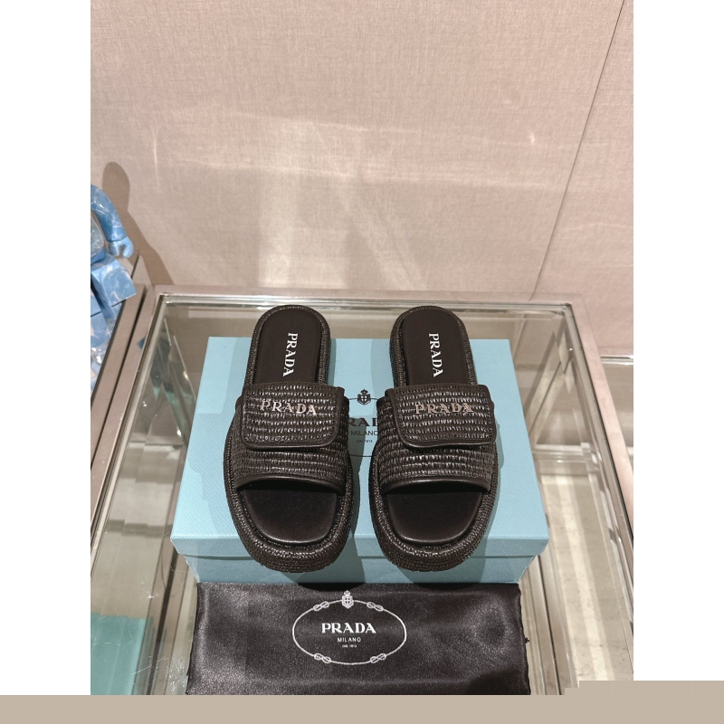 Pra*a slippers
